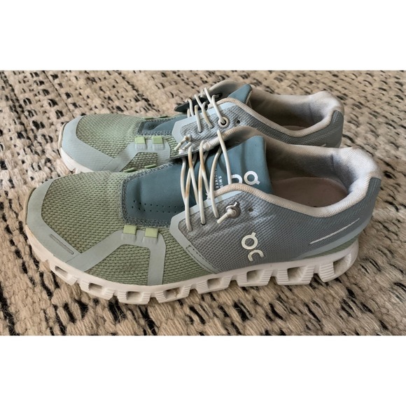 On Cloud 5 Women Running Shoes Athletic Athleisure activewear Sneakers 7.5 - Picture 4 of 8